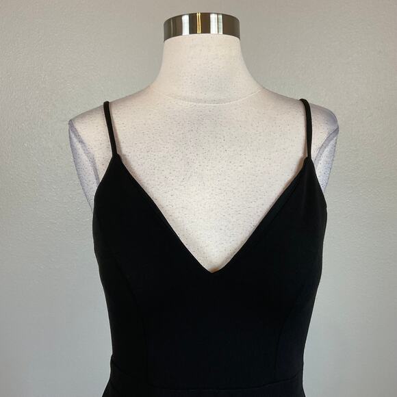 XSCAPE Sleeveless Ruffled Thigh Slit V-Neck Evening Gown Black Size 6 Formal - Picture 7 of 13